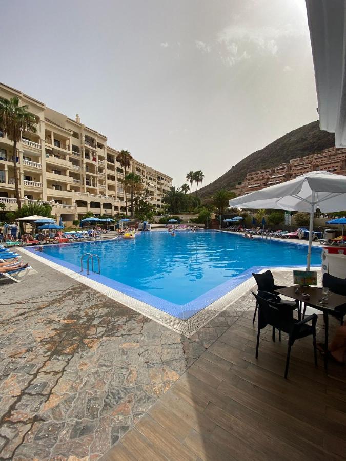Con Piscina Cristanos *